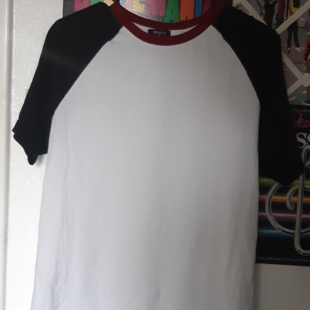 Forever 21 t-shirt